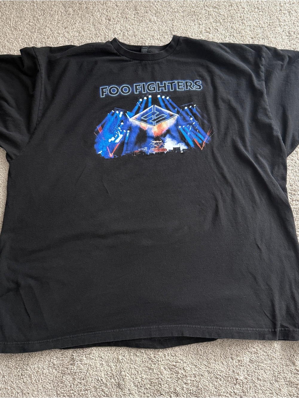 Foo Fighters Concrete And Gold World Tour 2018 Band T Shirt XXXL 27.5x30